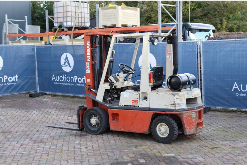 Nissan PH02A25U - LPG forklift: picture 4 Nissan PH02A25U - LPG forklift: picture 4