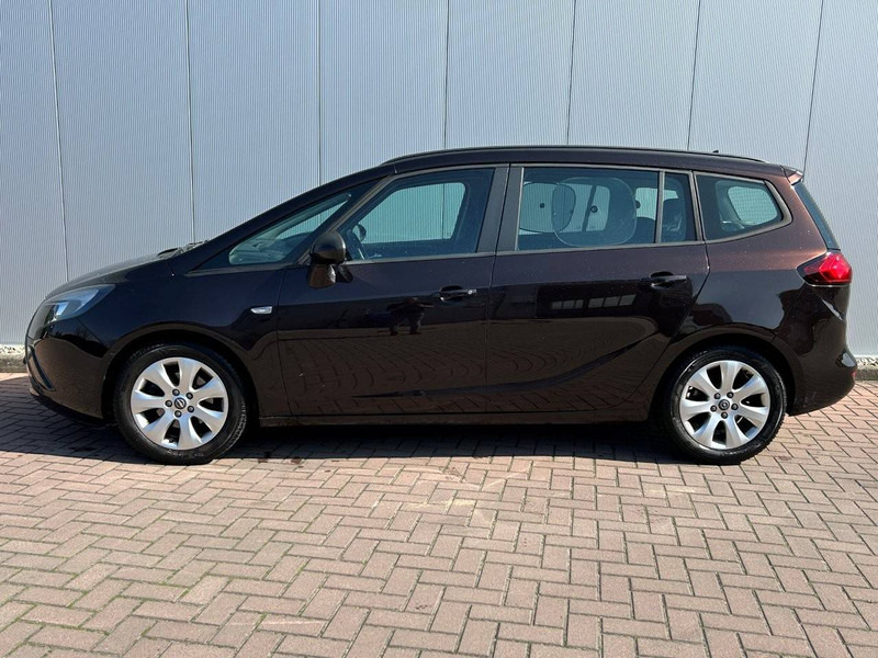 Opel Zafira 1.4 Tourer Business+ - Car: picture 2 Opel Zafira 1.4 Tourer Business+ - Car: picture 2