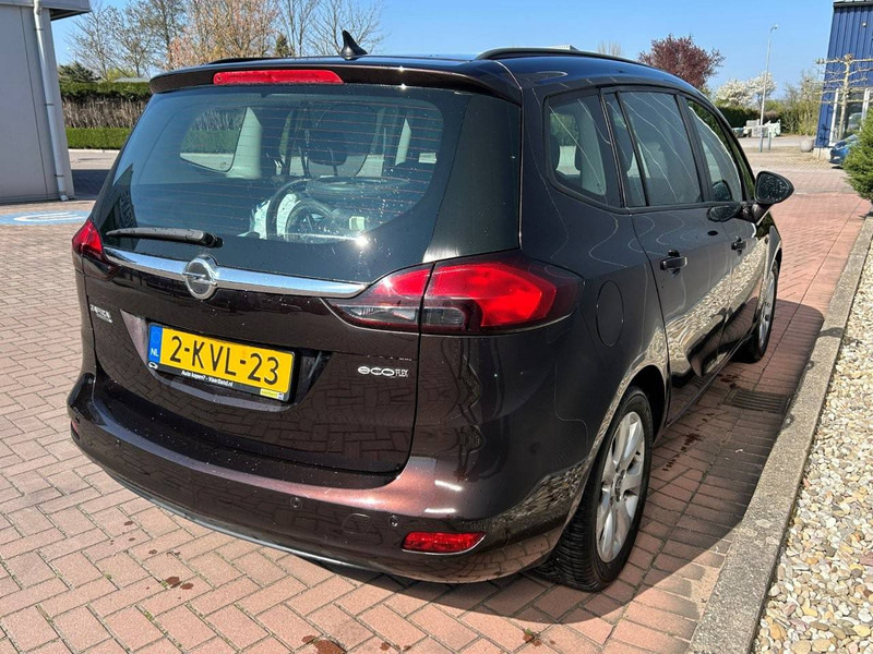 Opel Zafira 1.4 Tourer Business+ - Car: picture 4 Opel Zafira 1.4 Tourer Business+ - Car: picture 4
