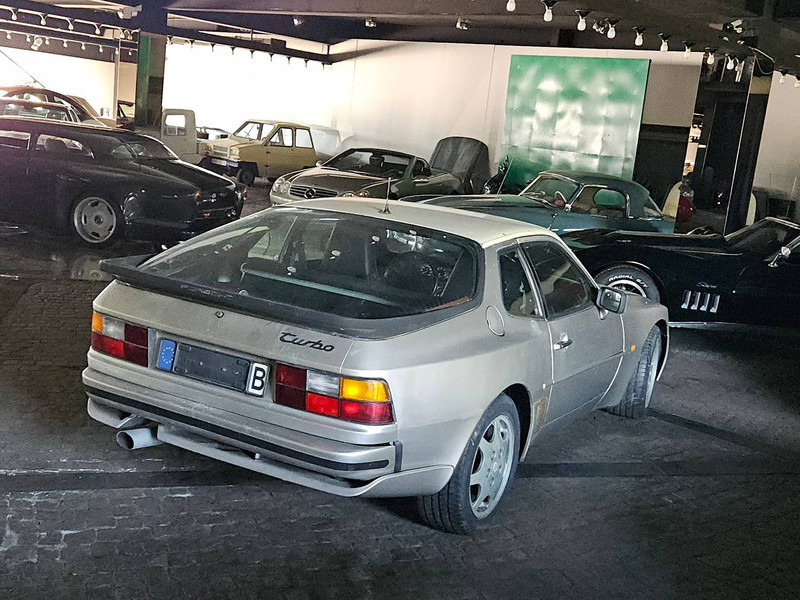 Porsche 944 Turbo - Sedan: picture 4 Porsche 944 Turbo - Sedan: picture 4
