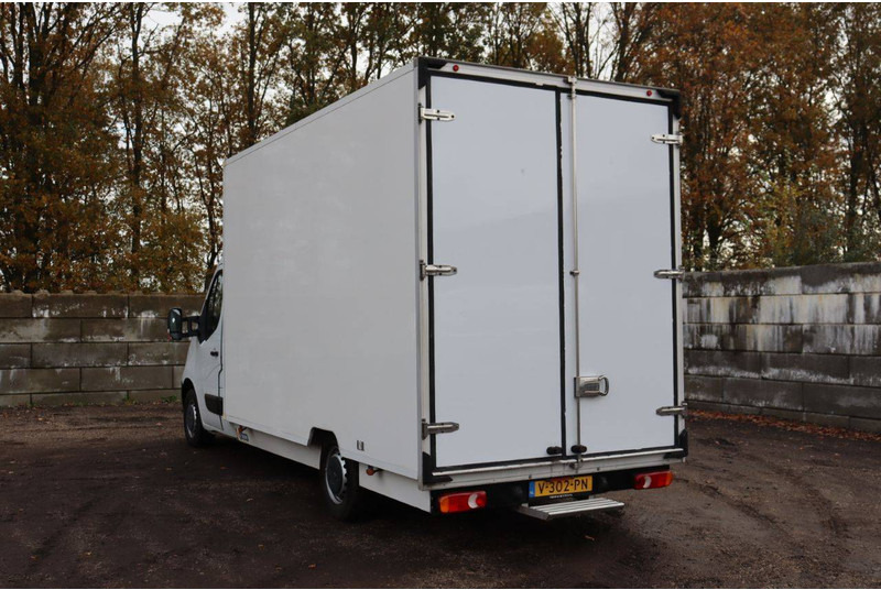 Renault Master - Refrigerated van: picture 4 Renault Master - Refrigerated van: picture 4