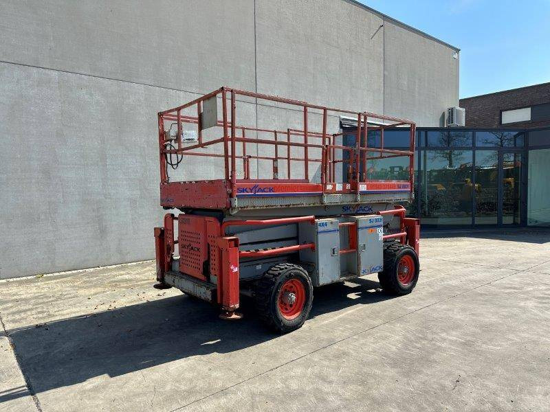 Skyjack SJ8831 - Scissor lift: picture 1 Skyjack SJ8831 - Scissor lift: picture 1