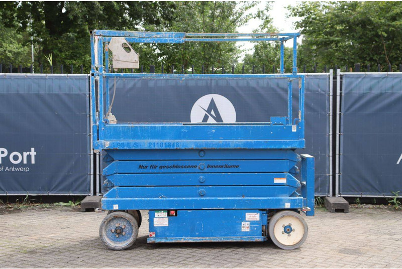 Skyjack SJIII-3226 - Scissor lift: picture 2 Skyjack SJIII-3226 - Scissor lift: picture 2