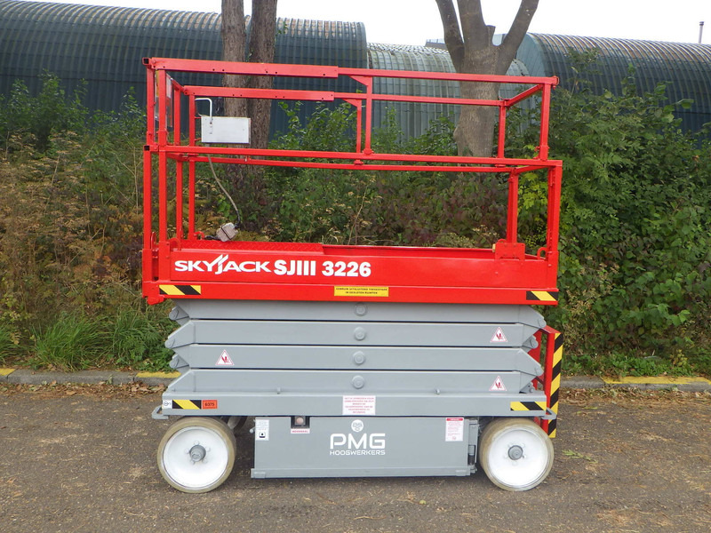 Skyjack SkyJack - Scissor lift: picture 1 Skyjack SkyJack - Scissor lift: picture 1