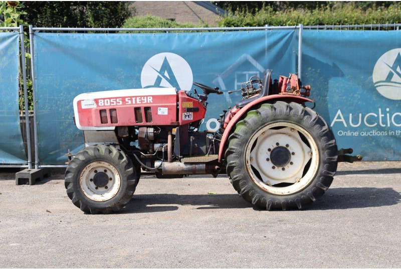 Steyr 8055 - Farm tractor: picture 2 Steyr 8055 - Farm tractor: picture 2