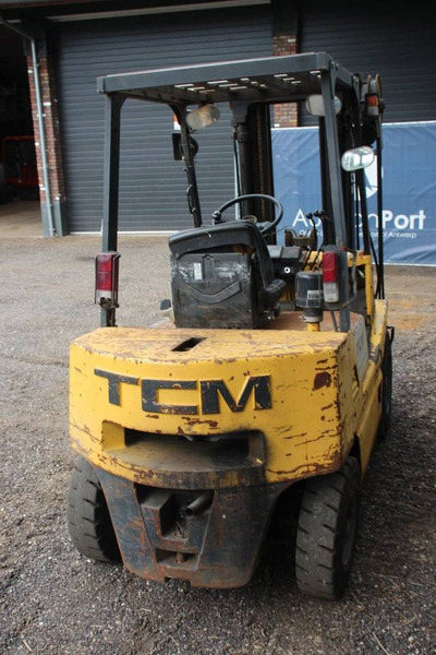 TCM FD25Z2ST - Diesel forklift: picture 5 TCM FD25Z2ST - Diesel forklift: picture 5