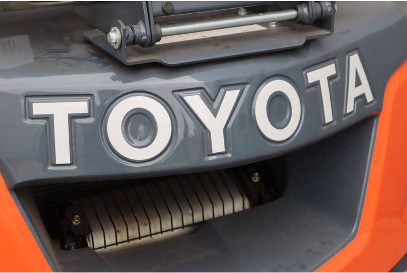 New LPG forklift Toyota 02-8FGF25: picture 18