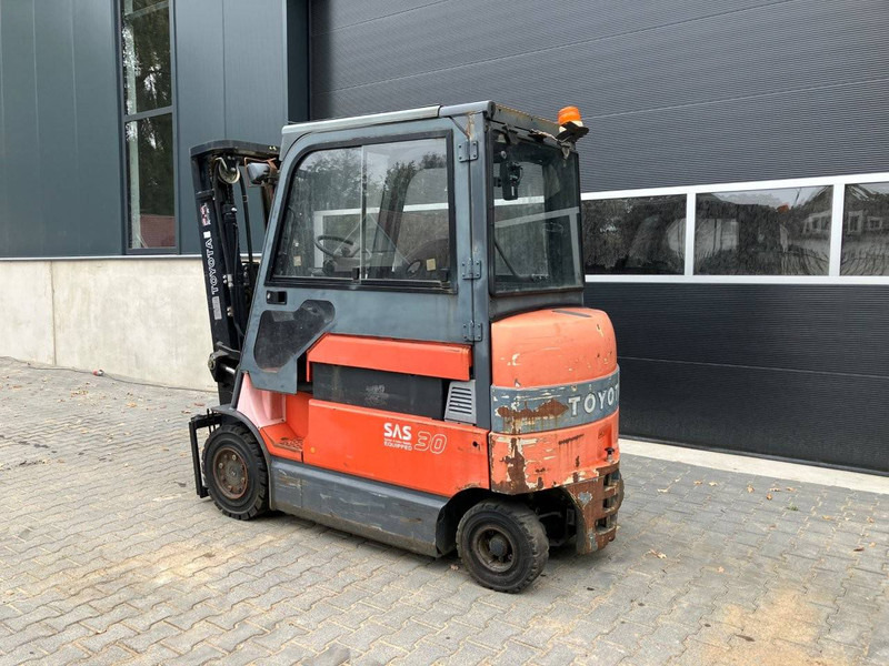 Toyota 7FBMF30 - Electric forklift: picture 3 Toyota 7FBMF30 - Electric forklift: picture 3
