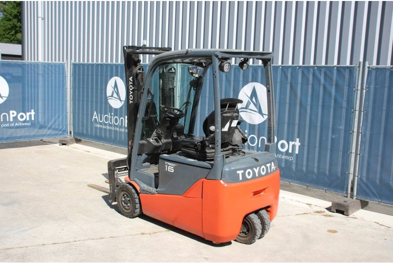 Toyota 8FBE16T - Electric forklift: picture 3 Toyota 8FBE16T - Electric forklift: picture 3