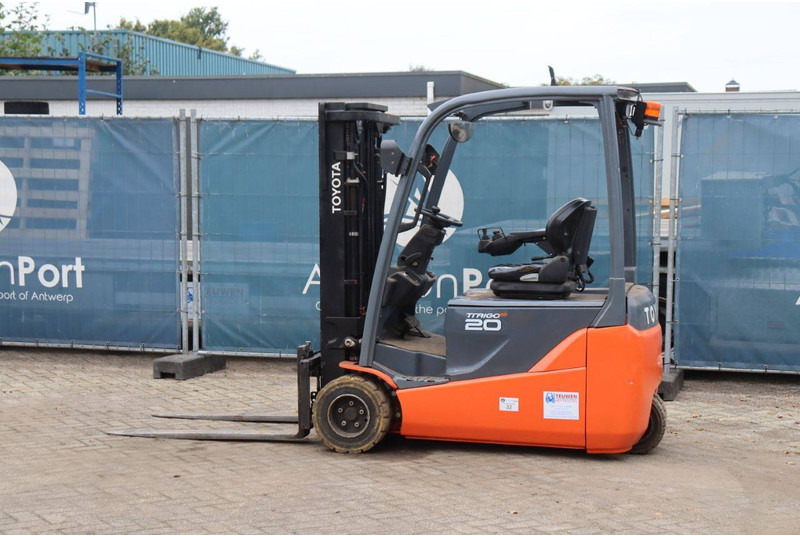 Toyota 8FBE20T - Electric forklift: picture 3 Toyota 8FBE20T - Electric forklift: picture 3