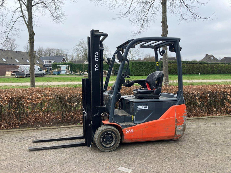 Toyota 8FBE20T - Electric forklift: picture 1 Toyota 8FBE20T - Electric forklift: picture 1