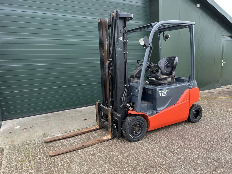 Toyota 8FBM28T - Electric forklift: picture 1 Toyota 8FBM28T - Electric forklift: picture 1