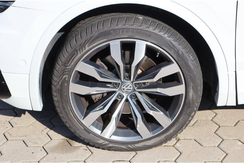 Car Volkswagen Tiguan R line: picture 13