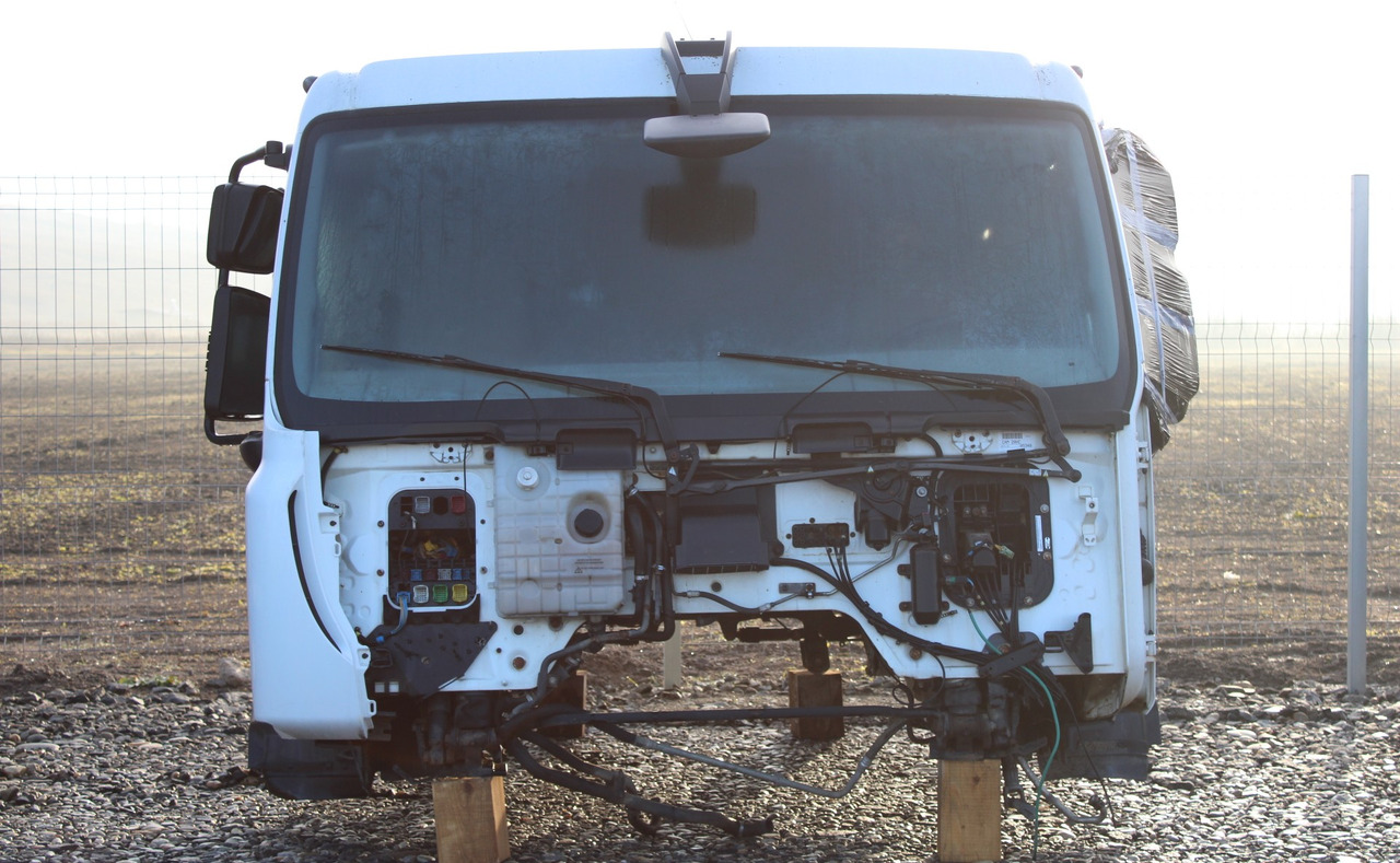 CABINA RENAULT PREMIUM SLEEPER CAB L2H1 - Cab for Truck: picture 1 CABINA RENAULT PREMIUM SLEEPER CAB L2H1 - Cab for Truck: picture 1