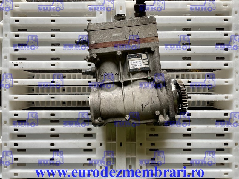 COMPRESOR AER MERCEDES ACTROS MP4 OM470LA A4701303715, A4701302015 - Air brake compressor for Truck: picture 1 COMPRESOR AER MERCEDES ACTROS MP4 OM470LA A4701303715, A4701302015 - Air brake compressor for Truck: picture 1