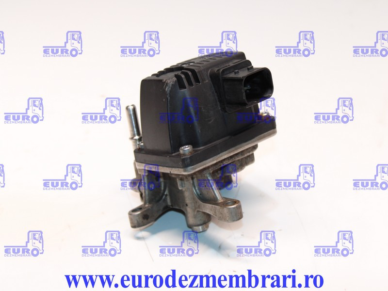 DOZATOR ADBLUE MERCEDES ACTROS MP4 A0001402339, A0001402539, A0001403439, A0001404839, A0001405239 - Catalytic converter for Truck: picture 1 DOZATOR ADBLUE MERCEDES ACTROS MP4 A0001402339, A0001402539, A0001403439, A0001404839, A0001405239 - Catalytic converter for Truck: picture 1