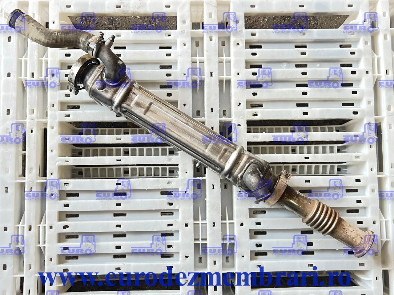 EGR FORD FHR6 GC469F464AC - EGR cooler for Truck: picture 1 EGR FORD FHR6 GC469F464AC - EGR cooler for Truck: picture 1