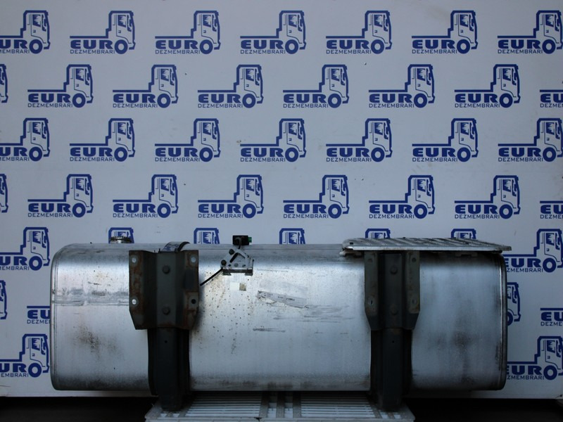 REZERVOR COMBUSTIBIL DAF XF106 690l L=198 CM l=68 CM H=63 CM 1945569 - Fuel tank for Truck: picture 2 REZERVOR COMBUSTIBIL DAF XF106 690l L=198 CM l=68 CM H=63 CM 1945569 - Fuel tank for Truck: picture 2
