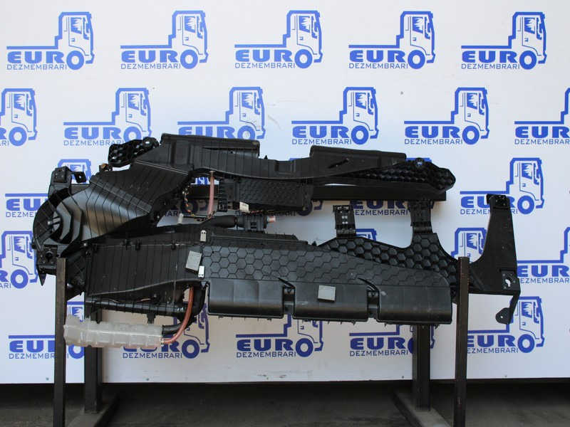 SISTEM CLIMATIZARE MERCEDES ACTROS MP4 A0004460977, A9608312845, A9608302860, A0004460777, A9608300560 - A/C part for Truck: picture 2 SISTEM CLIMATIZARE MERCEDES ACTROS MP4 A0004460977, A9608312845, A9608302860, A0004460777, A9608300560 - A/C part for Truck: picture 2
