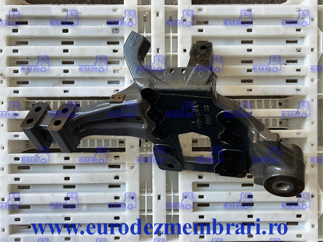 SUPORT CABINA STANGA SPATE DAF 1922171 192273 1892983 - Frame/ Chassis for Truck: picture 2 SUPORT CABINA STANGA SPATE DAF 1922171 192273 1892983 - Frame/ Chassis for Truck: picture 2