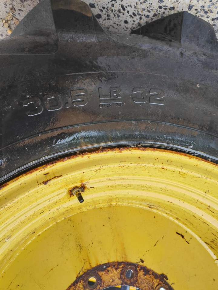 Taurus - Wheel and tire package: picture 3 Taurus - Wheel and tire package: picture 3