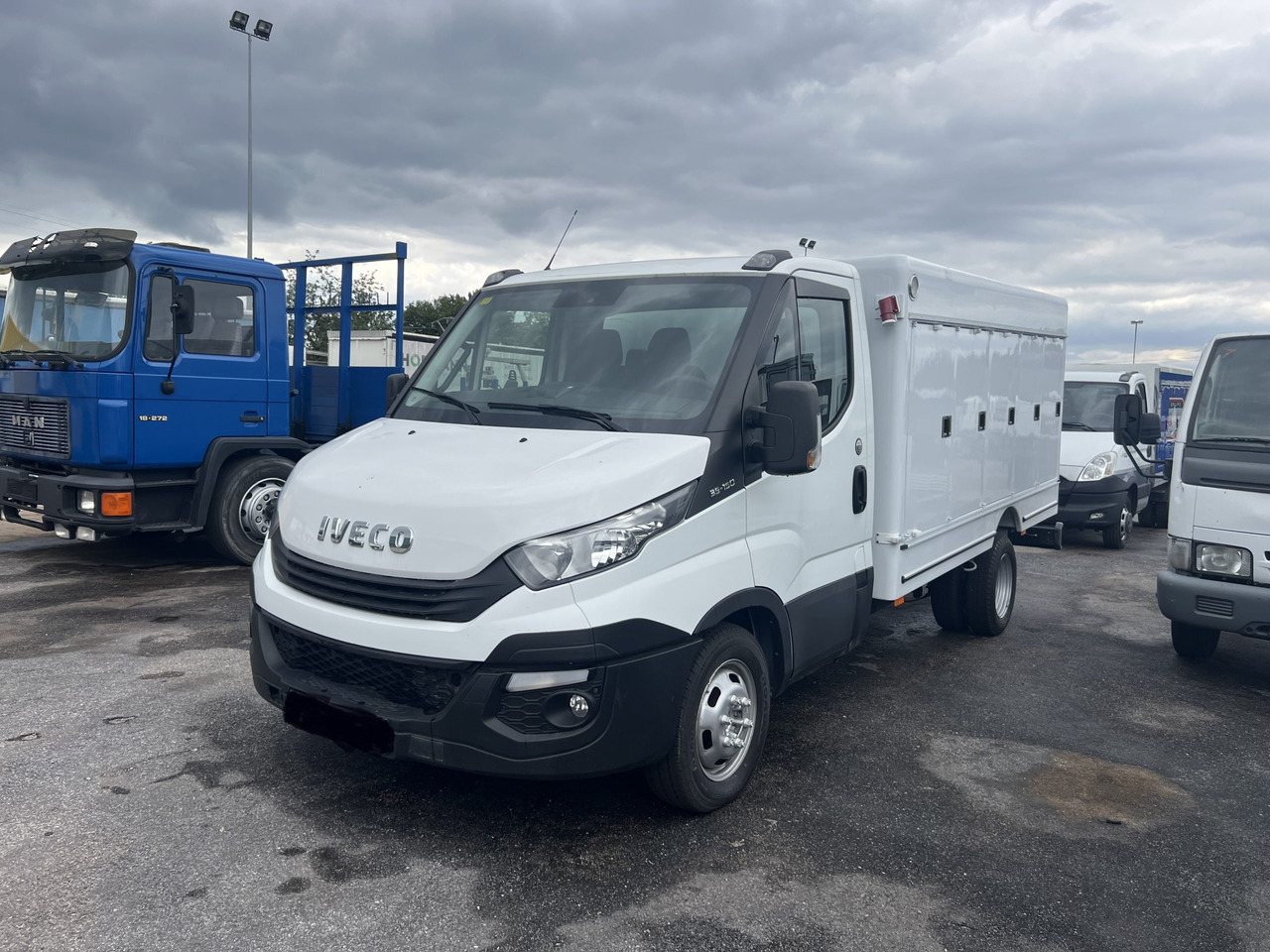 FUROGON HELADERO CON PLACAS MERCEDES Y IVECO - Refrigerated van: picture 1 FUROGON HELADERO CON PLACAS MERCEDES Y IVECO - Refrigerated van: picture 1