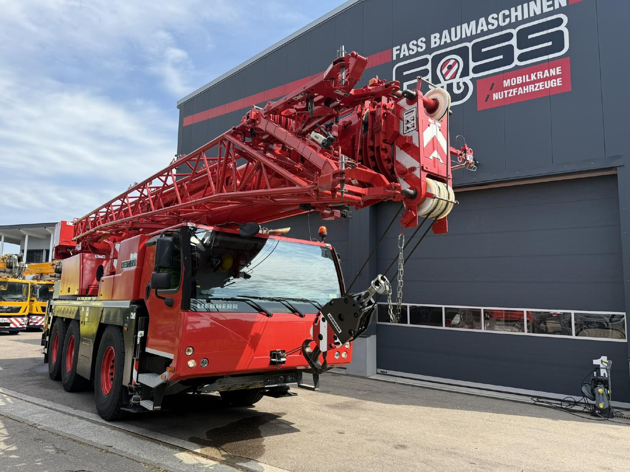 Liebherr LTM 1050-3.1 (20 - 084 132) - Mobile crane: picture 1 Liebherr LTM 1050-3.1 (20 - 084 132) - Mobile crane: picture 1