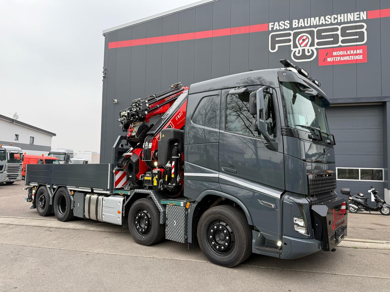 Volvo FH 500 | Kran Fassi F820 RA.2 | Jib L426 - Dropside/ Flatbed truck, Crane truck: picture 1 Volvo FH 500 | Kran Fassi F820 RA.2 | Jib L426 - Dropside/ Flatbed truck, Crane truck: picture 1