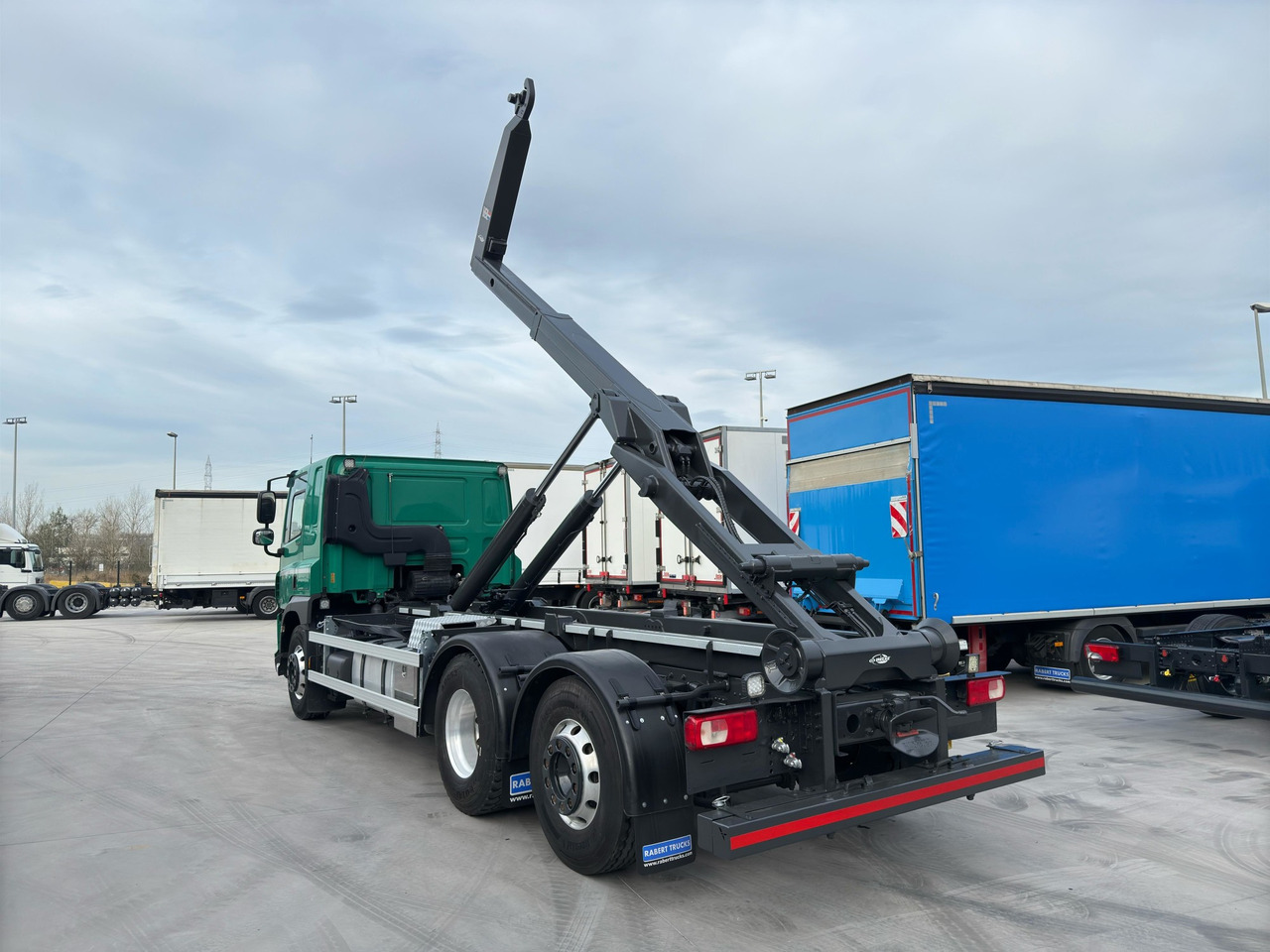DAF CF450 6x2 E6 (Multilift) - Hook lift truck: picture 4 DAF CF450 6x2 E6 (Multilift) - Hook lift truck: picture 4