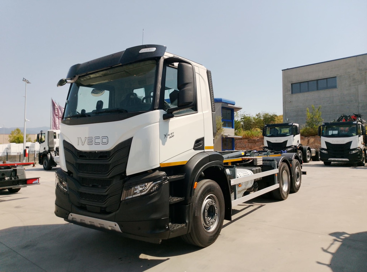 IVECO AD280X40 YPS ON X-WAY E6 (Hook Equipment) - Hook lift truck: picture 4 IVECO AD280X40 YPS ON X-WAY E6 (Hook Equipment) - Hook lift truck: picture 4