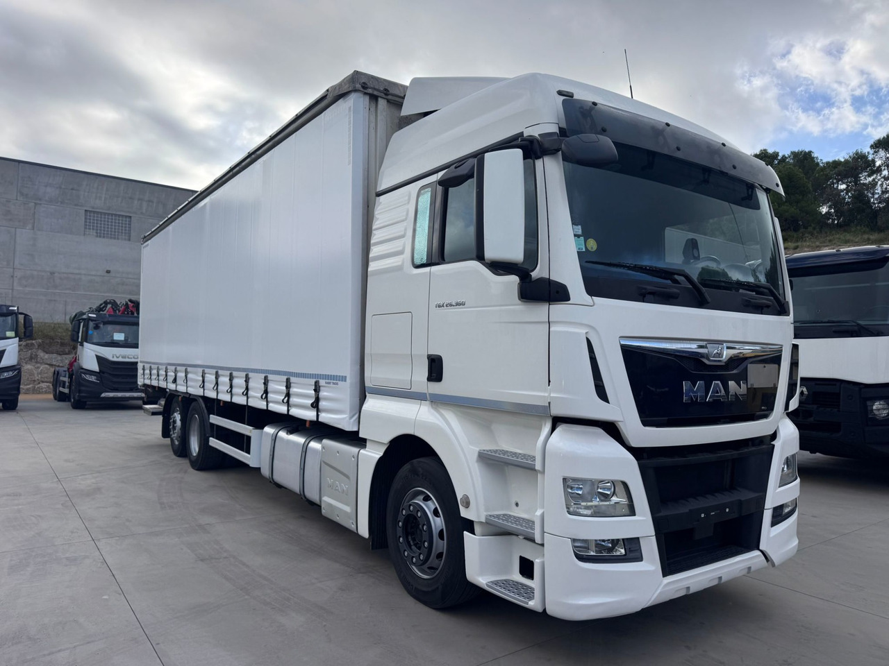 MAN 26.360 L TGX E6 (Tauliner) - Curtainsider truck: picture 2 MAN 26.360 L TGX E6 (Tauliner) - Curtainsider truck: picture 2