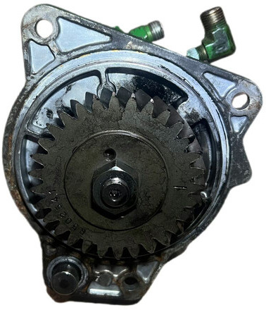 John Deere - Fuel pump: picture 3 John Deere - Fuel pump: picture 3