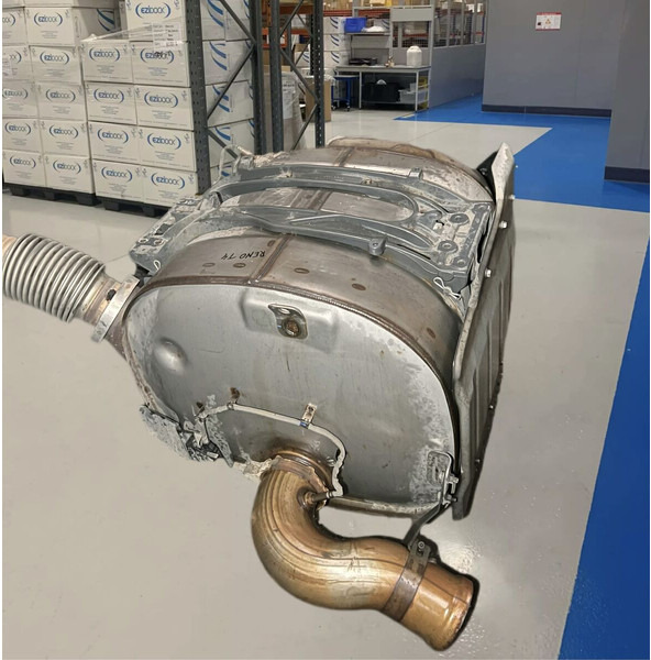 Renault - Catalytic converter: picture 1 Renault - Catalytic converter: picture 1