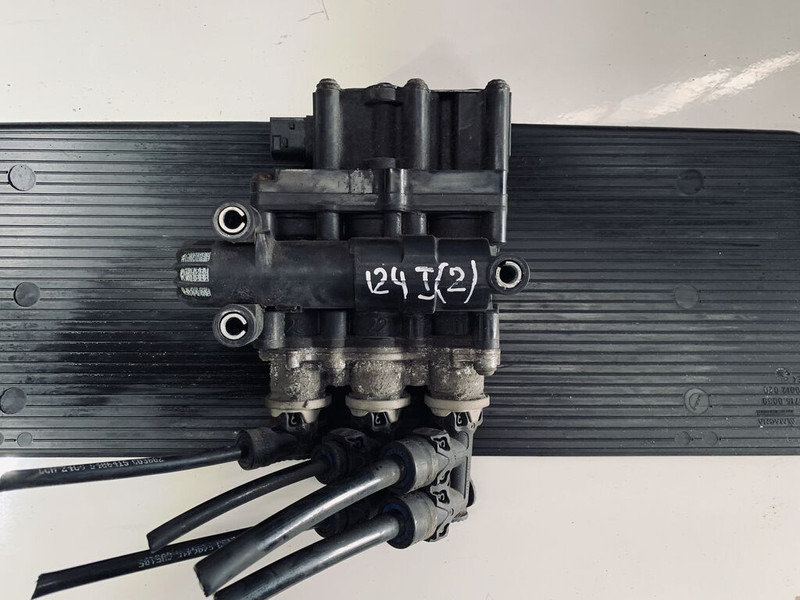 Scania 124 - Brake parts: picture 3 Scania 124 - Brake parts: picture 3