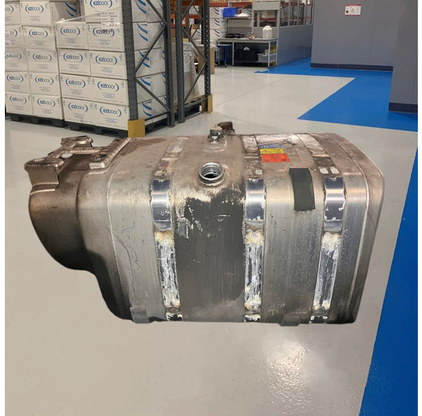 Scania - Fuel tank: picture 1 Scania - Fuel tank: picture 1