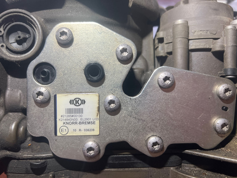 KNORR-BREMSE Euro 6 - Spare parts: picture 4 KNORR-BREMSE Euro 6 - Spare parts: picture 4
