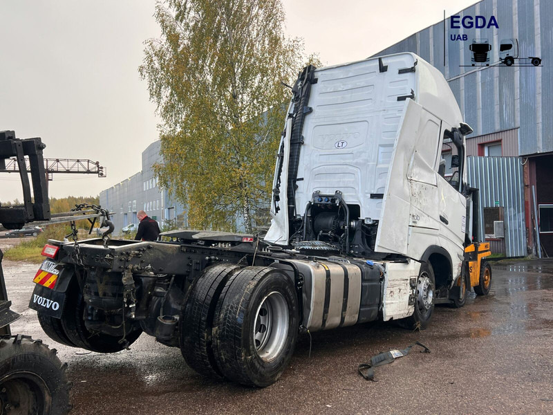 Volvo FH aero 500 I - Save - Tractor unit: picture 2 Volvo FH aero 500 I - Save - Tractor unit: picture 2