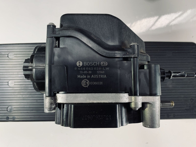 Volvo FH Bosch - Exhaust system: picture 2 Volvo FH Bosch - Exhaust system: picture 2