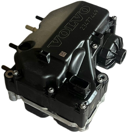 Volvo FH5/Aero - Exhaust system: picture 2 Volvo FH5/Aero - Exhaust system: picture 2