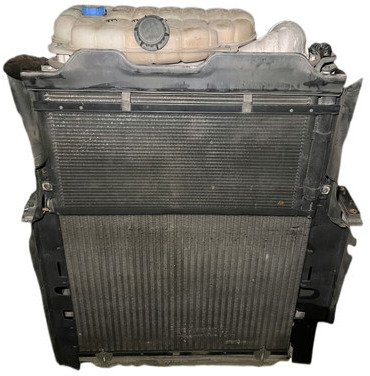 Volvo - Radiator: picture 2 Volvo - Radiator: picture 2