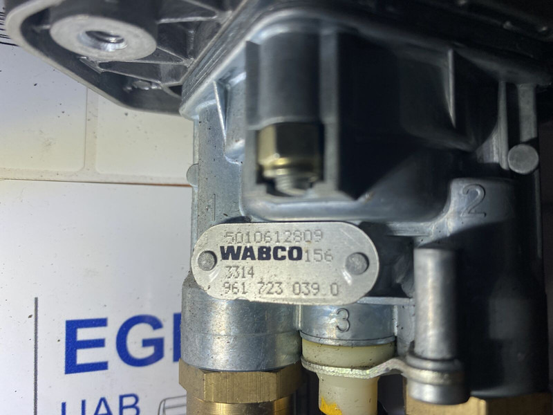 Volvo - Brake parts: picture 2 Volvo - Brake parts: picture 2