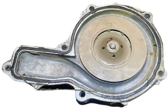 Volvo - Coolant pump: picture 2 Volvo - Coolant pump: picture 2