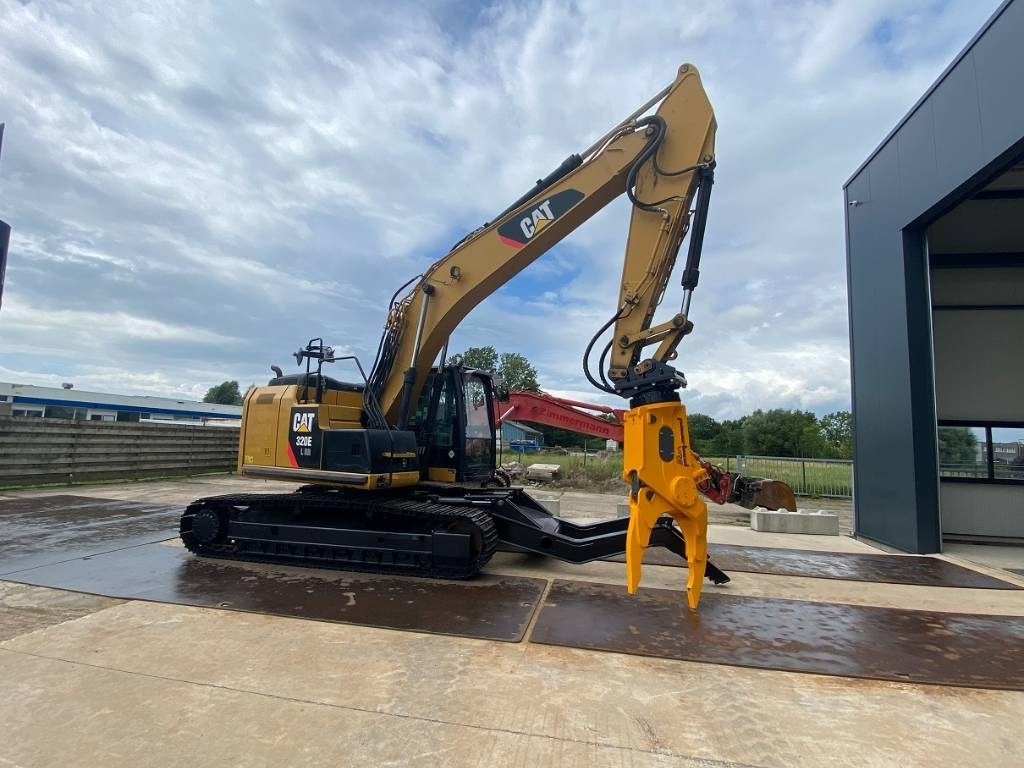CAT 320 EL LR CAR DISMANTLER - Demolition excavator: picture 3 CAT 320 EL LR CAR DISMANTLER - Demolition excavator: picture 3