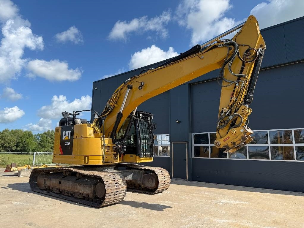 CAT 335 F L CR - Crawler excavator: picture 2 CAT 335 F L CR - Crawler excavator: picture 2