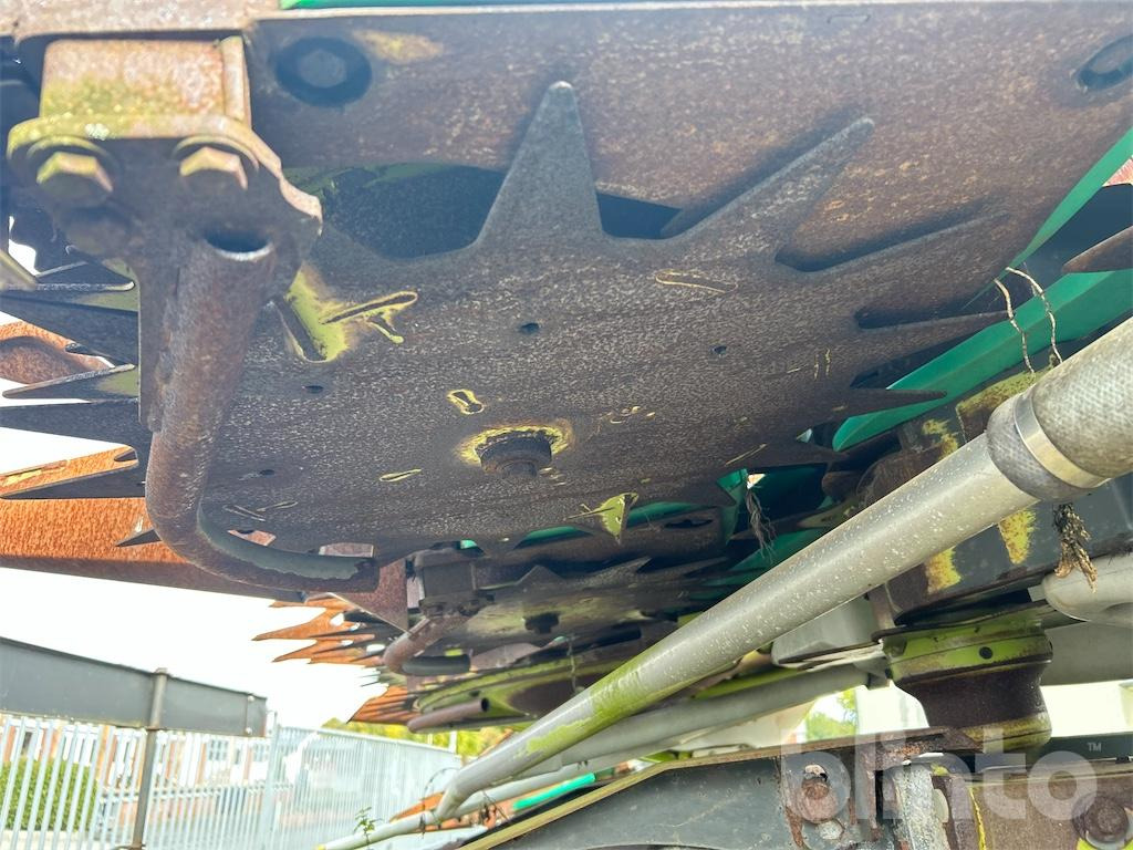 Forage harvester attachment CLAAS Orbis 900 (2011): picture 27 Forage harvester attachment CLAAS Orbis 900 (2011): picture 27