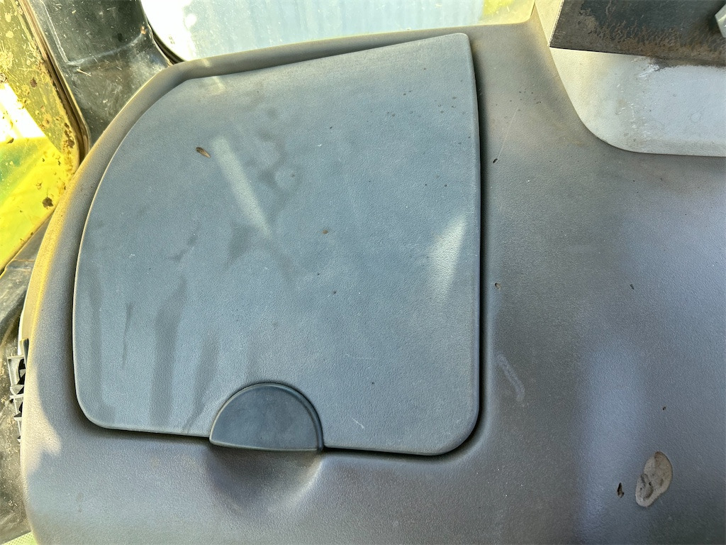 Farm tractor Deutz Fahr 7210 TTV (2012): picture 22 Farm tractor Deutz Fahr 7210 TTV (2012): picture 22