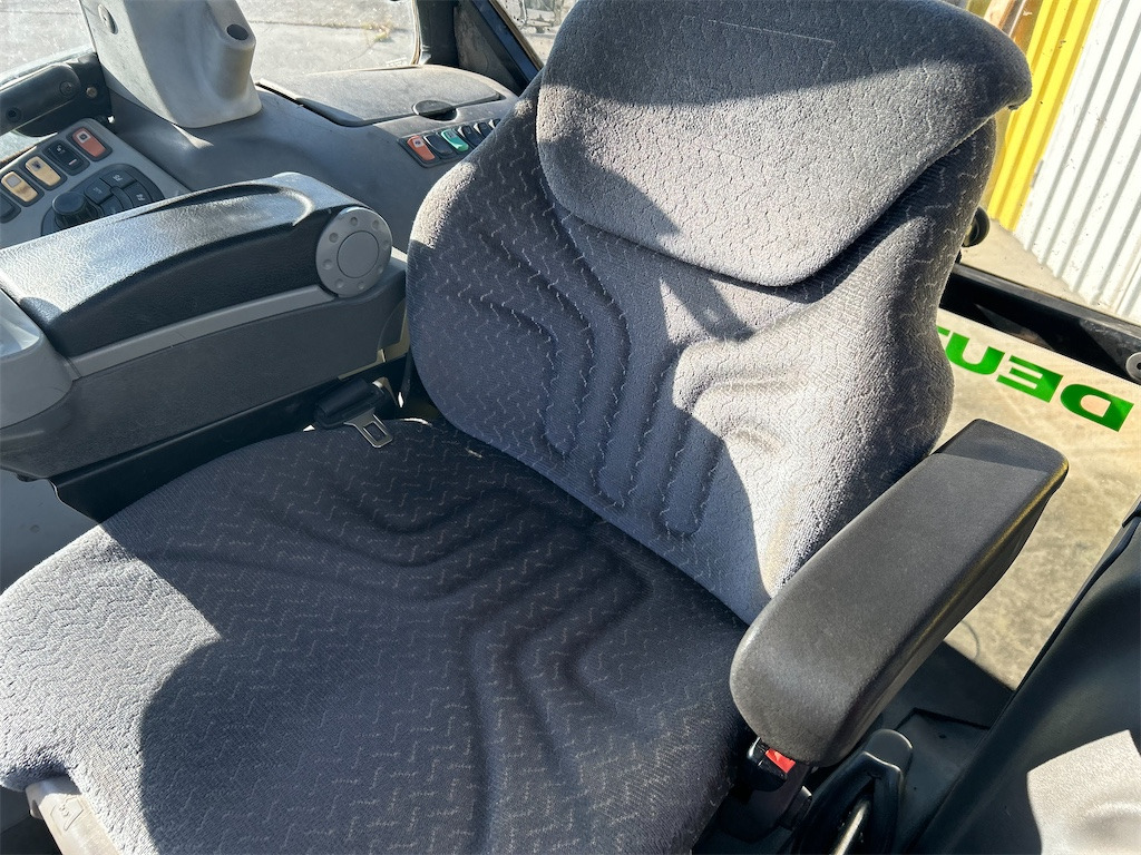 Farm tractor Deutz Fahr 7210 TTV (2012): picture 28 Farm tractor Deutz Fahr 7210 TTV (2012): picture 28