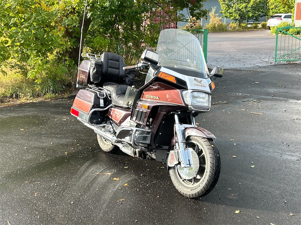 HONDA Goldwing Aspencade 1200cc - Motorcycle: picture 1 HONDA Goldwing Aspencade 1200cc - Motorcycle: picture 1
