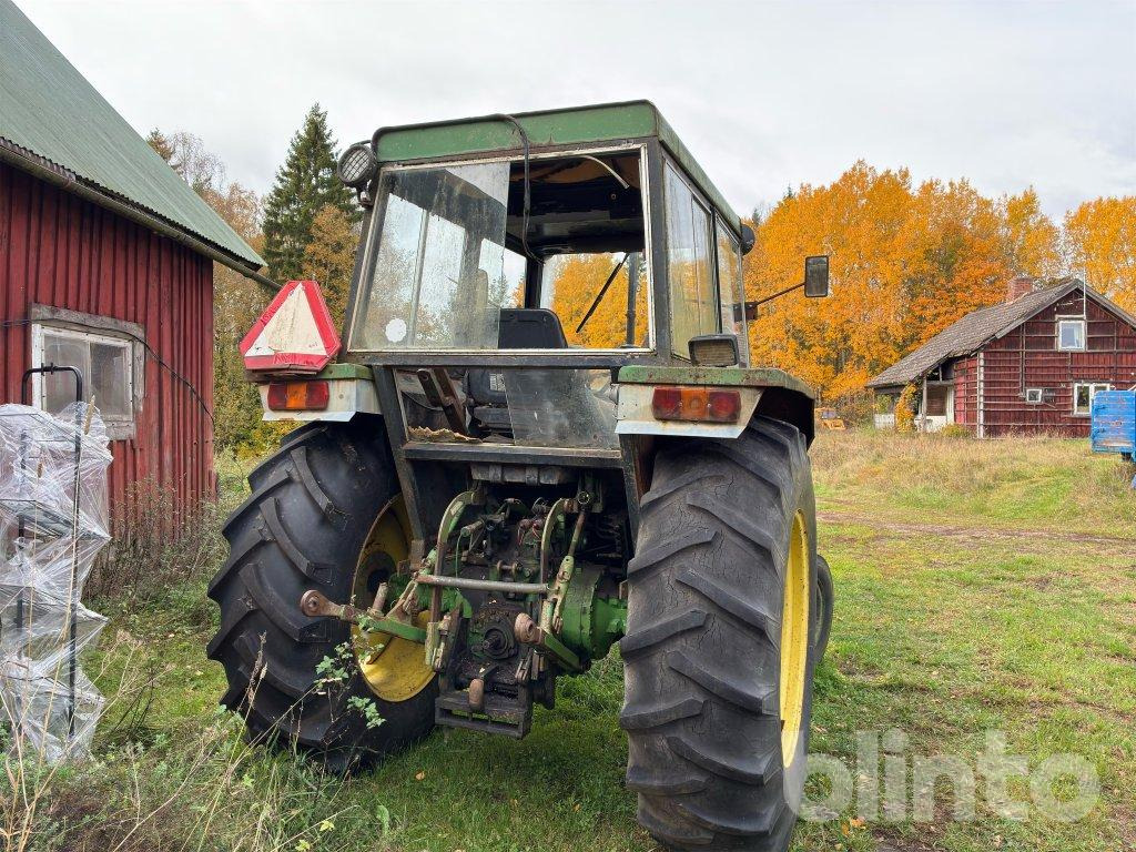 JOHN DEERE 2130 - Farm tractor: picture 5 JOHN DEERE 2130 - Farm tractor: picture 5