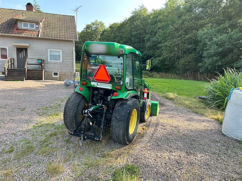 JOHN DEERE 4410 med lastare och skopa - Compact tractor: picture 5 JOHN DEERE 4410 med lastare och skopa - Compact tractor: picture 5